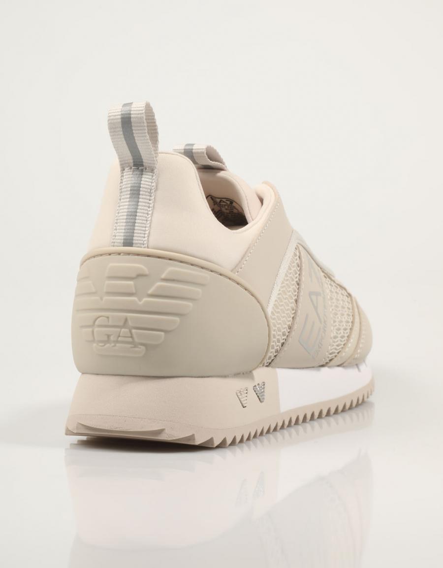 ZAPATILLAS ARMANI EA7 X8X027 en color Beige