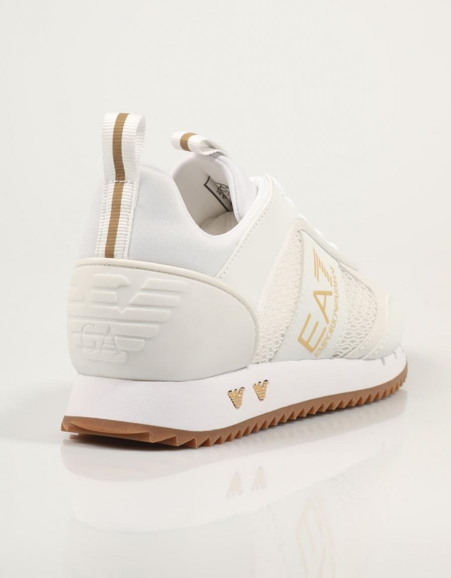 ZAPATILLAS ARMANI EA7 X8X027 XK050 en color Blanco