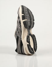 ZAPATILLAS ASICS GEL en color Negro