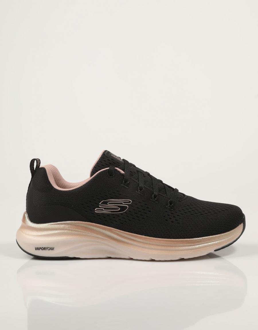 ZAPATILLAS SKECHERS VAPOR FOAM en color Negro