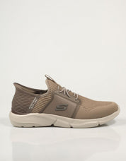 ZAPATILLAS SKECHERS SLIP INS RF INGRAM BRACKET en color Taupe