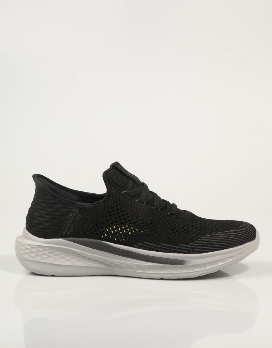 ZAPATILLAS SKECHERS SLADE QUINTO en color Negro
