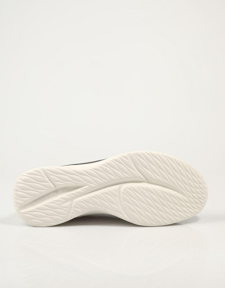 ZAPATILLAS SKECHERS SLADE QUINTO en color Blanco