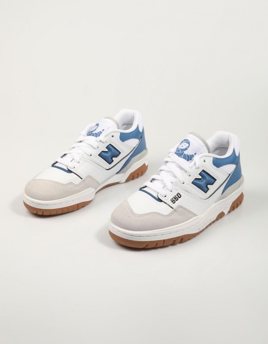 ZAPATILLAS NEW BALANCE BB550 en color Blanco