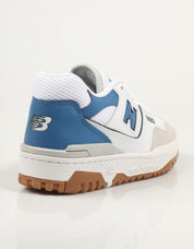 ZAPATILLAS NEW BALANCE BB550 en color Blanco