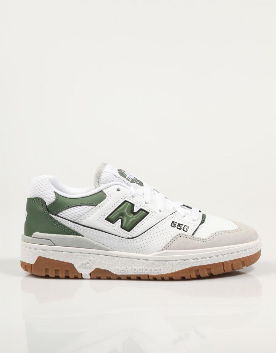 ZAPATILLAS NEW BALANCE BB550 en color Blanco