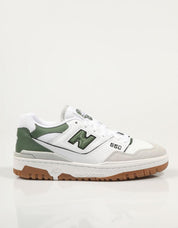 ZAPATILLAS NEW BALANCE BB550 en color Blanco