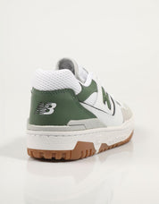 ZAPATILLAS NEW BALANCE BB550 en color Blanco