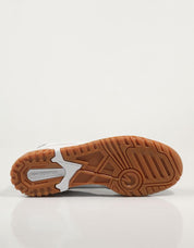 ZAPATILLAS NEW BALANCE BB550 en color Blanco