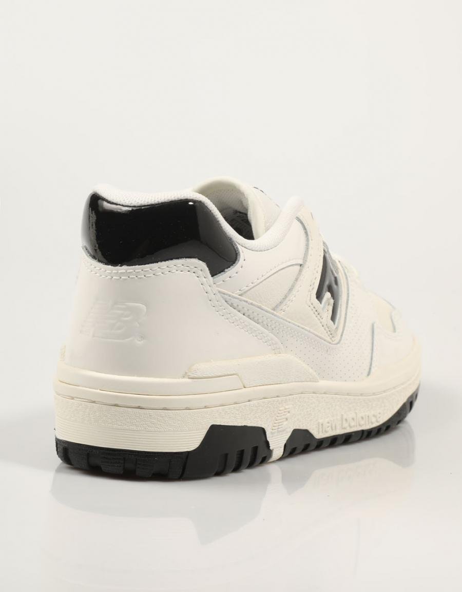 ZAPATILLAS NEW BALANCE BB550 en color Blanco