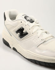 ZAPATILLAS NEW BALANCE BB550 en color Blanco