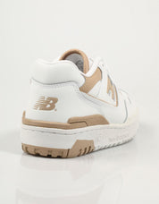 ZAPATILLAS NEW BALANCE BBW550 en color Blanco