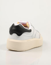 ZAPATILLAS NEW BALANCE CT302 en color Blanco