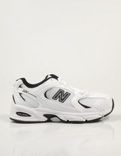 ZAPATILLAS NEW BALANCE MR en color Blanco