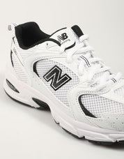 ZAPATILLAS NEW BALANCE MR en color Blanco