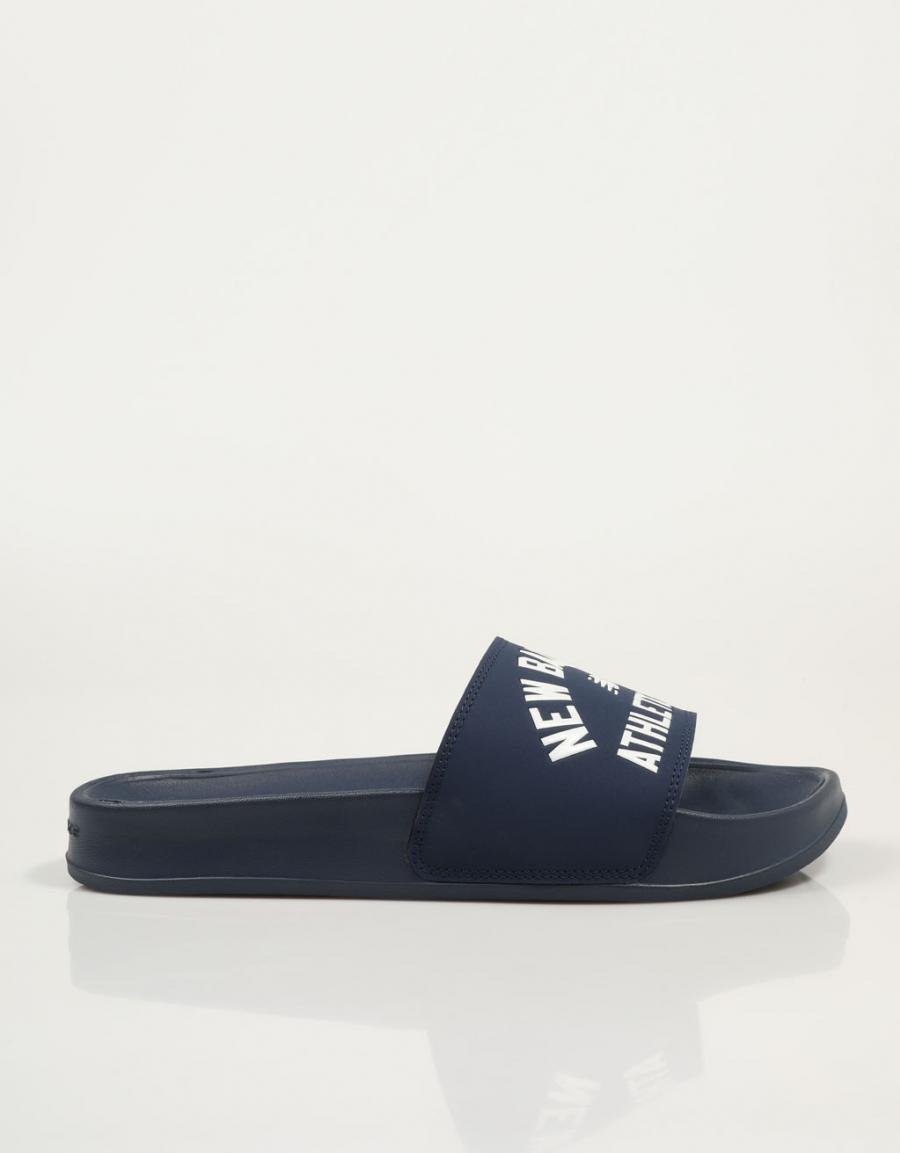 CHANCLAS NEW BALANCE SMF200 en color Azul marino