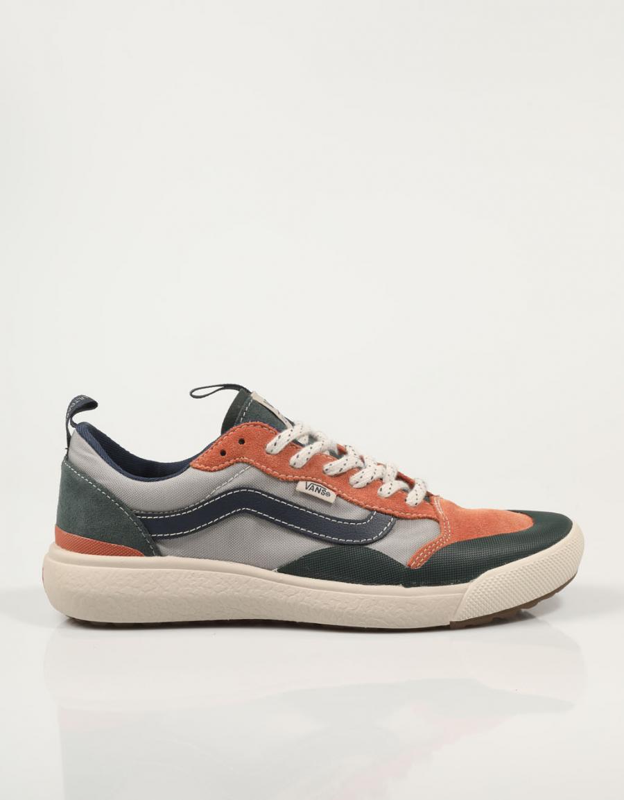 ZAPATILLAS VANS UA ULTRARANGE EXO SE en color Multicolor
