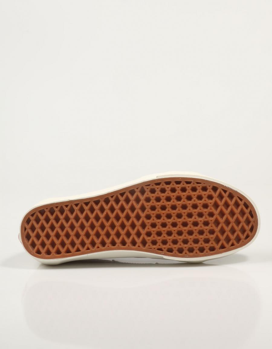 ZAPATILLAS VANS SK8 LOW en color Beige