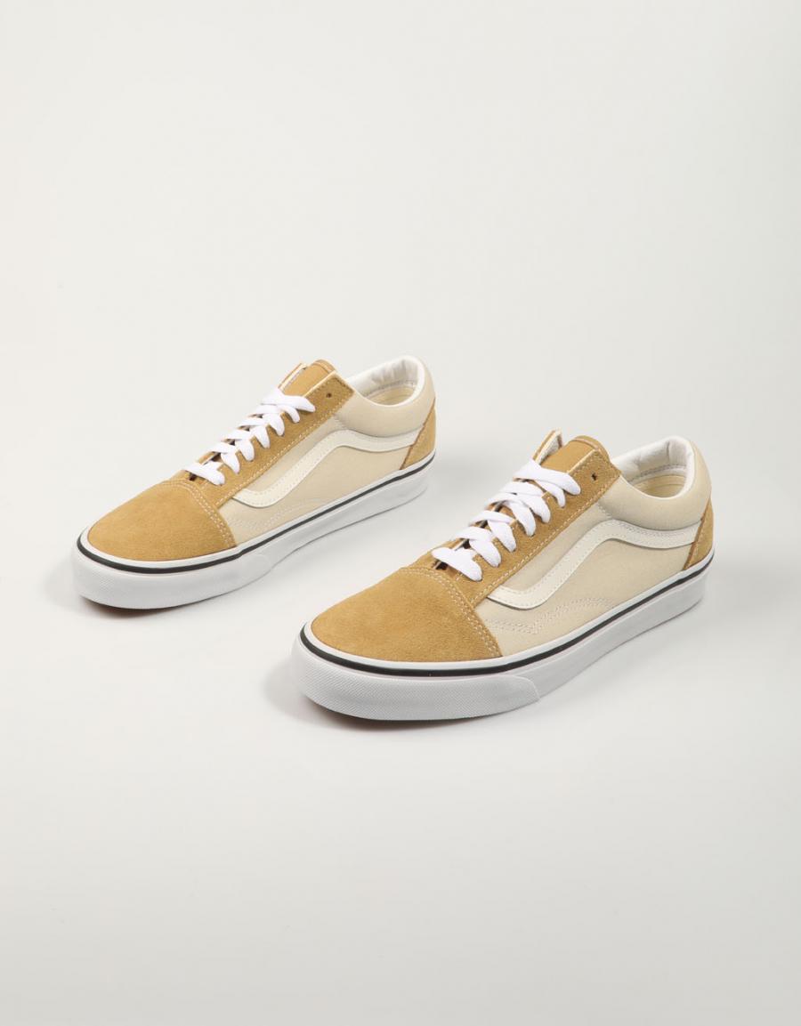 ZAPATILLAS VANS OLD SKOOL en color Beige