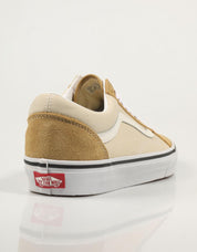ZAPATILLAS VANS OLD SKOOL en color Beige