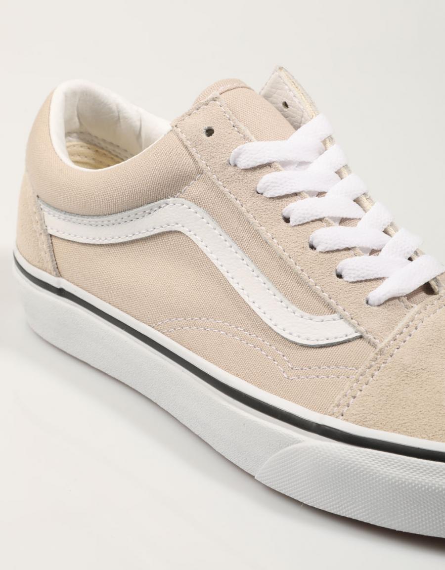 ZAPATILLAS VANS OLD SKOOL en color Beige