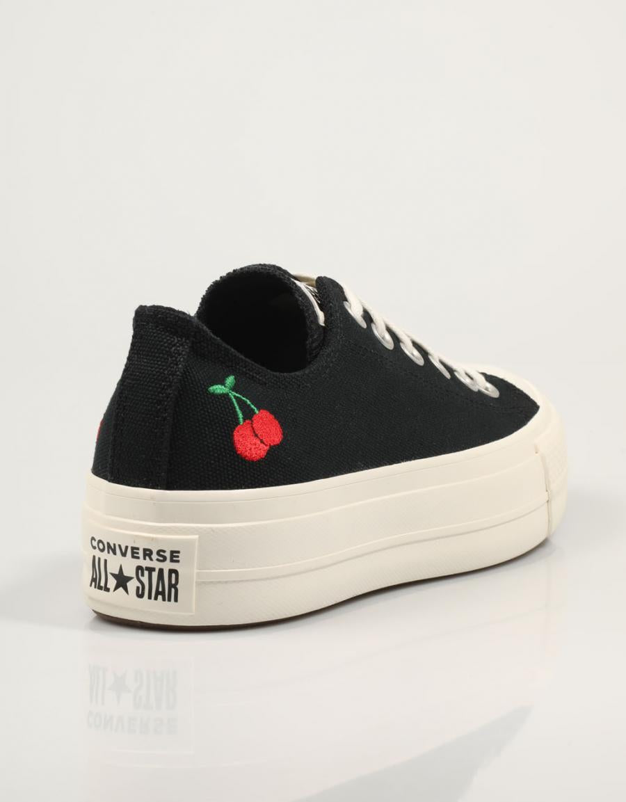 ZAPATILLAS CONVERSE CHUCK en color Negro