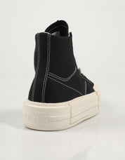 ZAPATILLAS CONVERSE CHUCK en color Negro