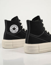 ZAPATILLAS CONVERSE CHUCK en color Negro