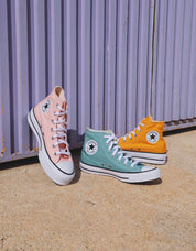 ZAPATILLAS CONVERSE CHUCK en color Rosa