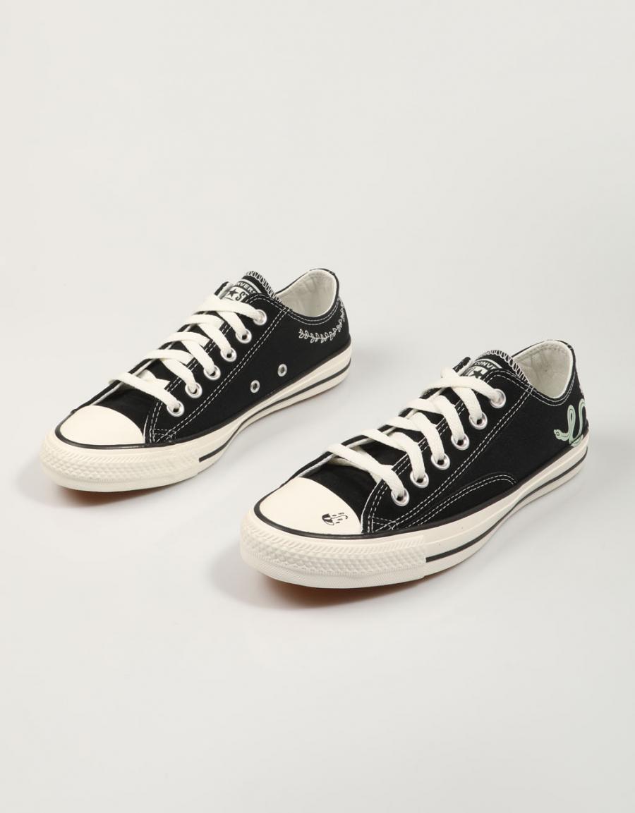 ZAPATILLAS CONVERSE CHUCK TAYLOR ALL STAR OX en color Negro