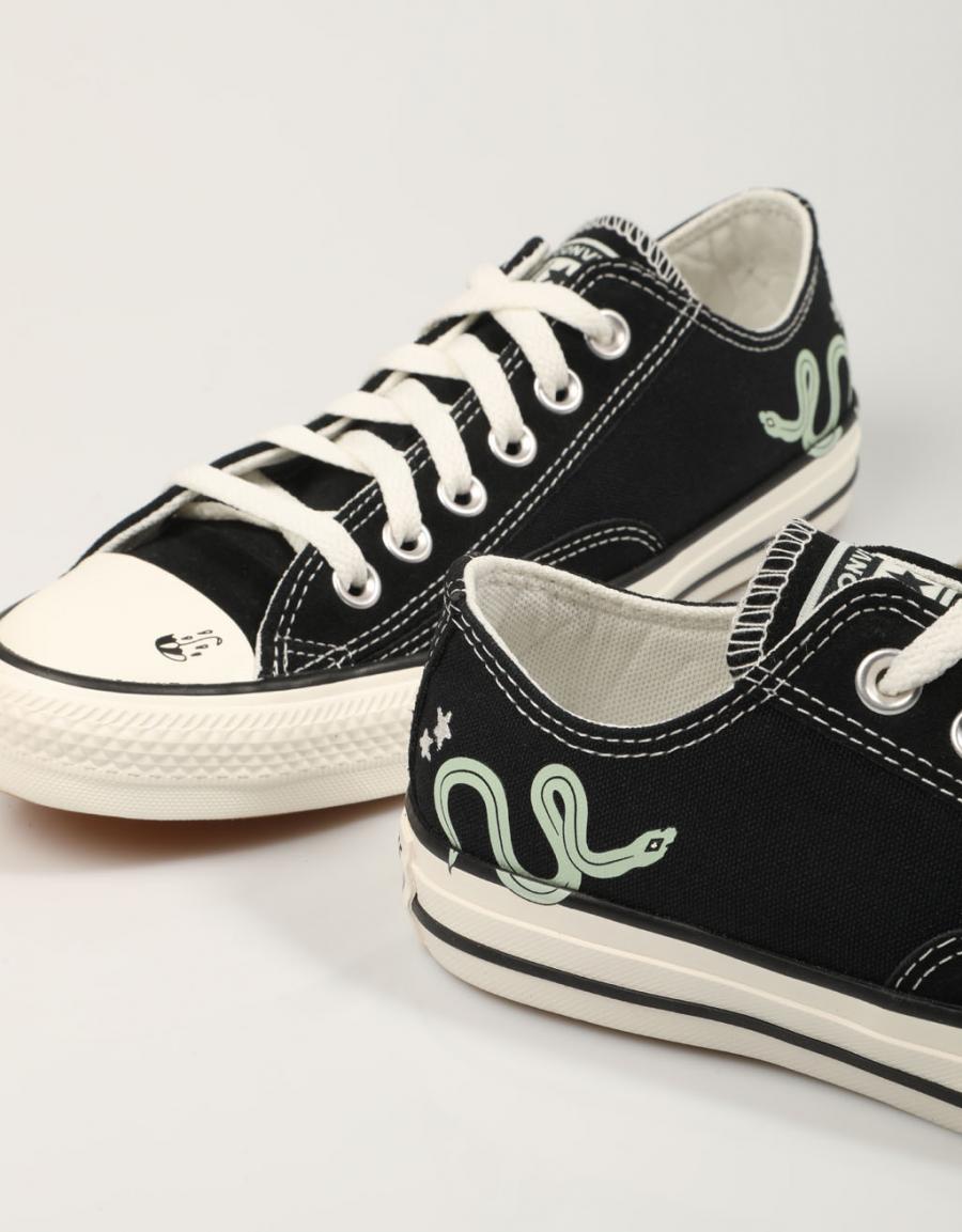 ZAPATILLAS CONVERSE CHUCK TAYLOR ALL STAR OX en color Negro