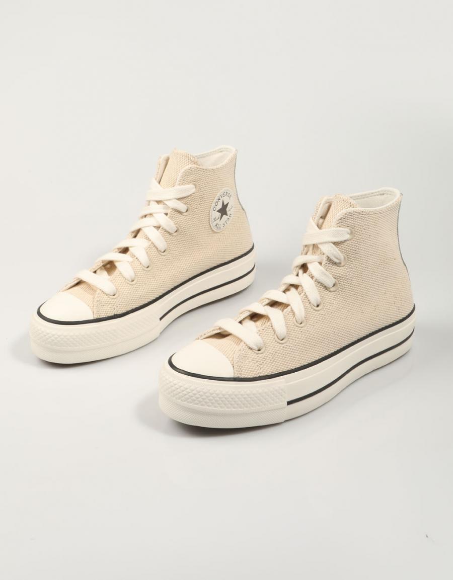 ZAPATILLAS CONVERSE CHUCK en color Beige