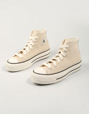 ZAPATILLAS CONVERSE CHUCK en color Beige