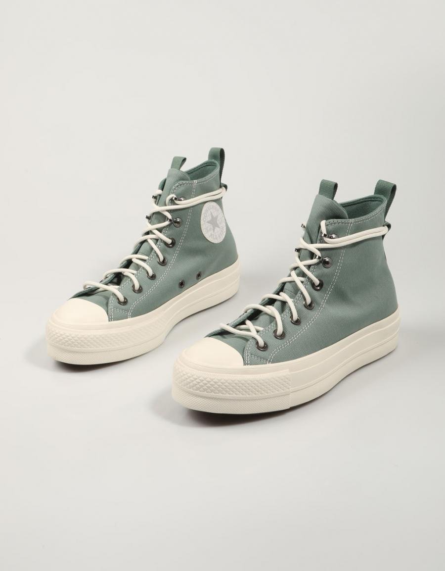ZAPATILLAS CONVERSE CHUCK en color Verde