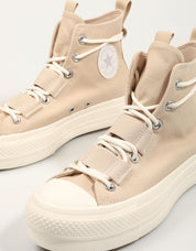 ZAPATILLAS CONVERSE CHUCK en color Beige