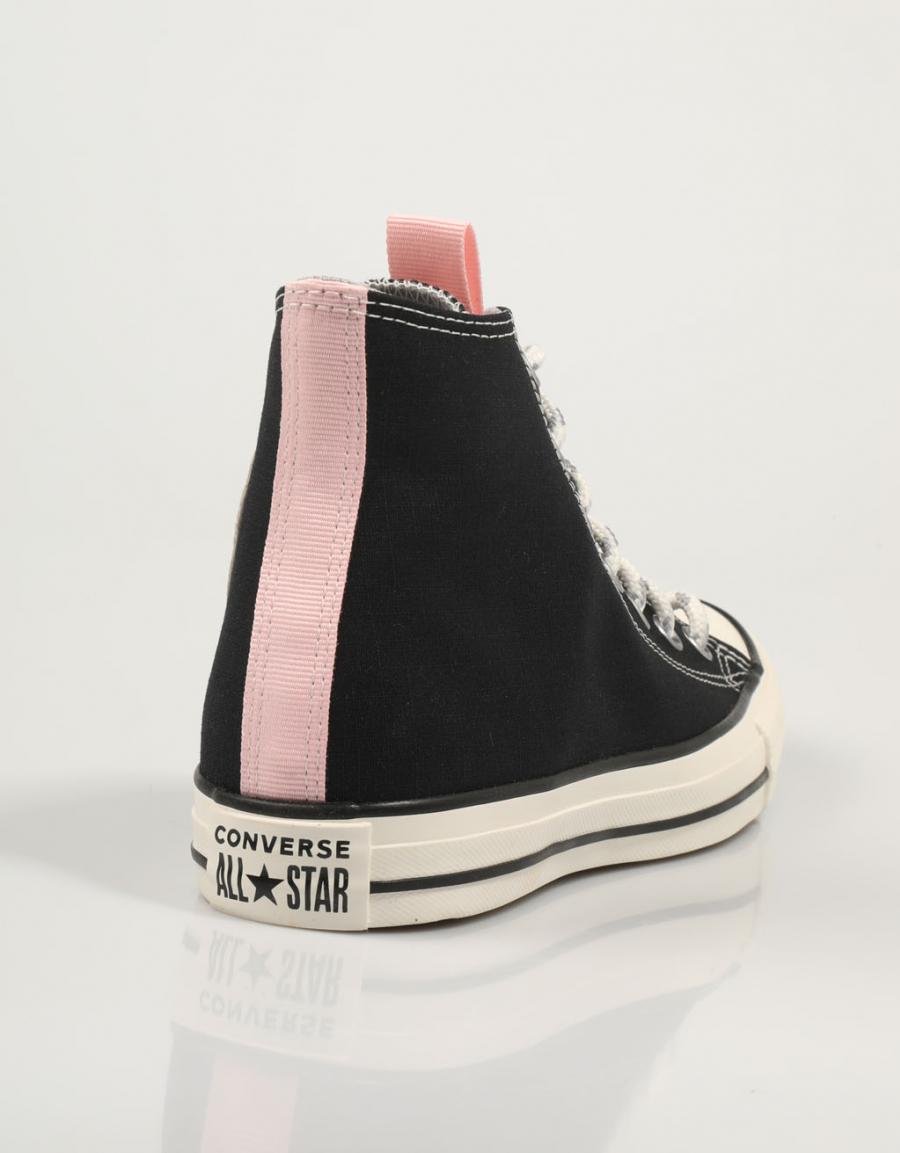 ZAPATILLAS CONVERSE CHUCK en color Negro