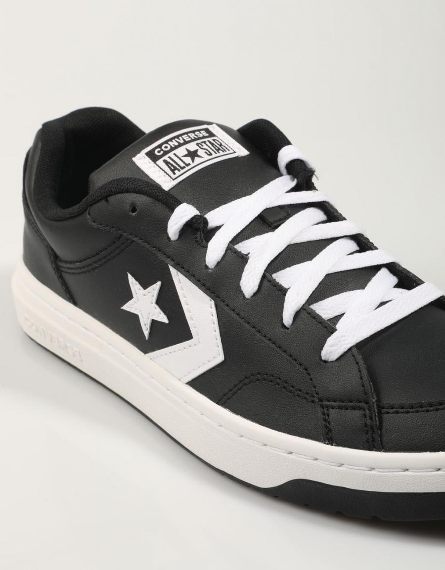 ZAPATILLAS CONVERSE PRO en color Negro