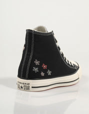 ZAPATILLAS CONVERSE CHUCK TAYLOR ALL STAR CLASSIC en color Negro