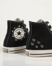 ZAPATILLAS CONVERSE CHUCK TAYLOR ALL STAR CLASSIC en color Negro