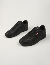 ZAPATILLAS LEVIS DRIVE en color Negro