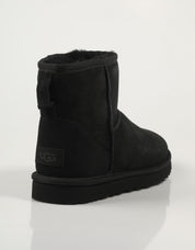 BOTINES UGG CLASSIC en color Negro