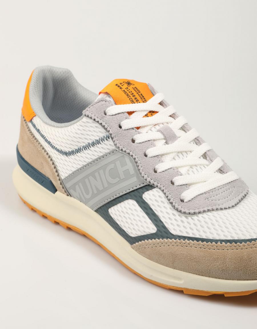 ZAPATILLAS MUNICH CORSA en color Blanco