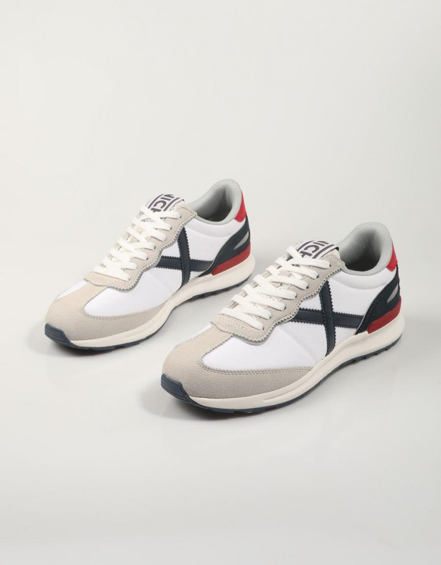 ZAPATILLAS MUNICH DYNAMO en color Blanco