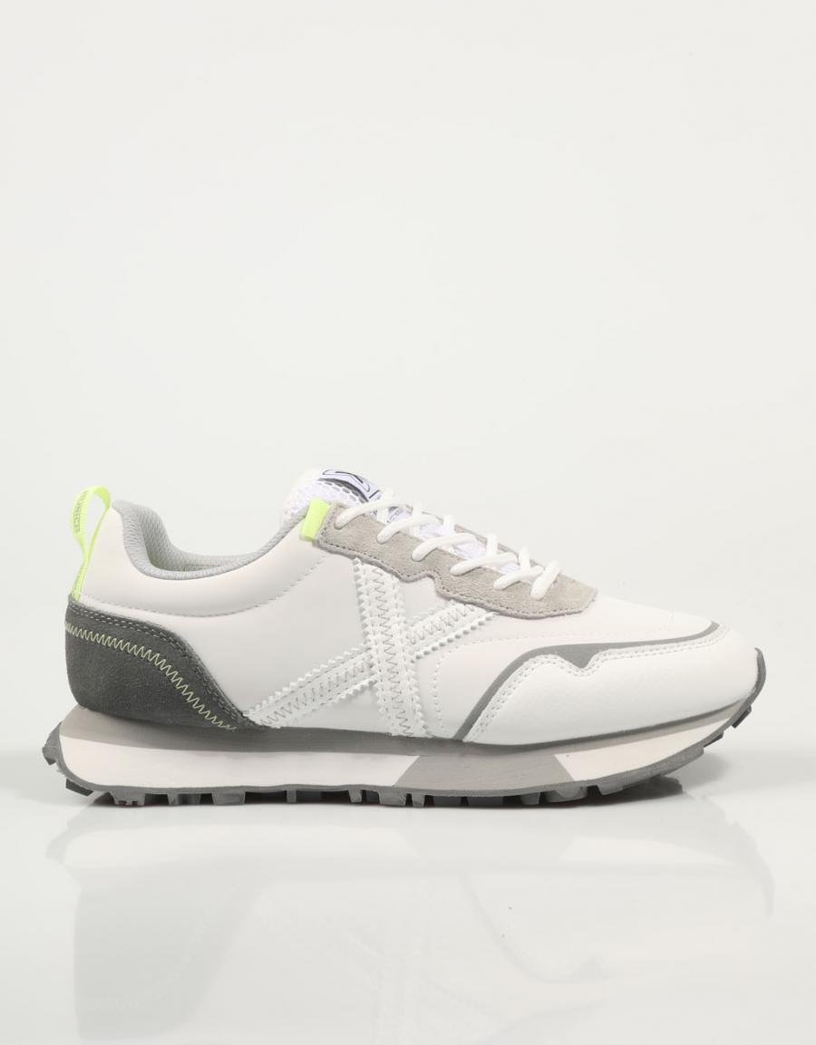 ZAPATILLAS MUNICH NEXT en color Blanco