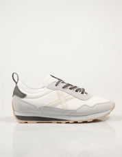 ZAPATILLAS MUNICH UM SKY en color Blanco