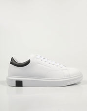 Scarpe Armani Exchange Xux123 in bianco