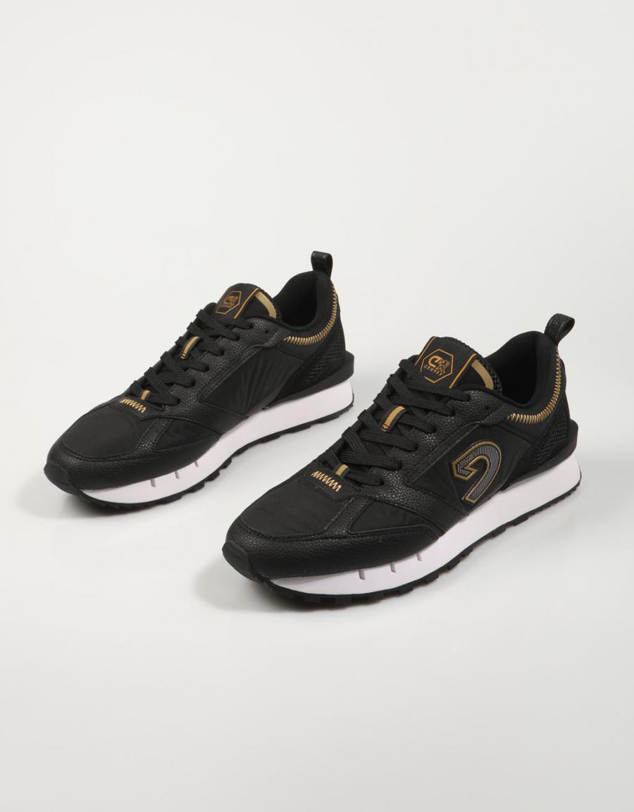 ZAPATILLAS CRUYFF ALTIUS en color Negro