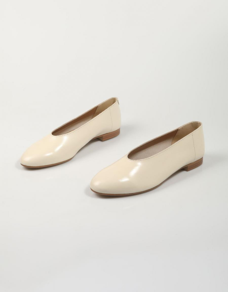 ZAPATOS VESTIR REBECCA HOPE 7602 en color Blanco