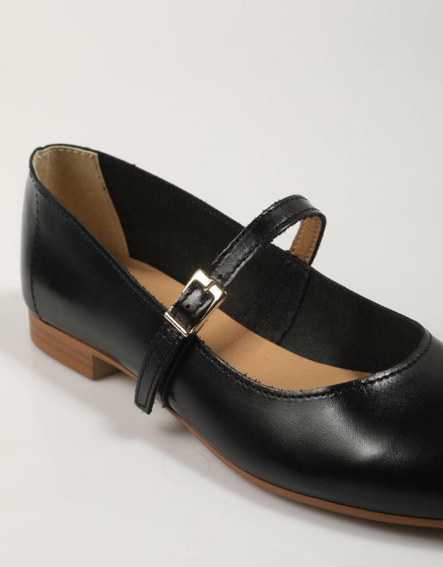 ZAPATOS VESTIR REBECCA HOPE 7655 en color Negro