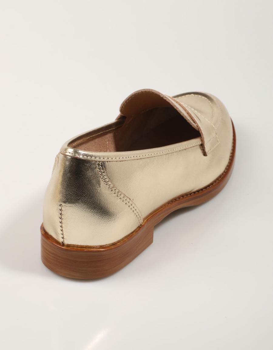 ZAPATOS VESTIR REBECCA HOPE 1201 en color Oro